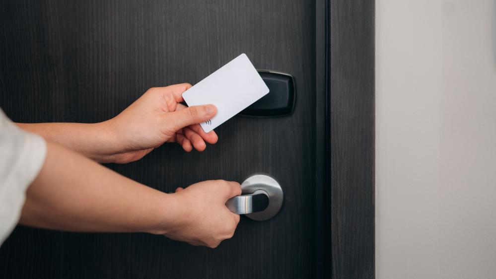 The Benefits of Modern Card Locks