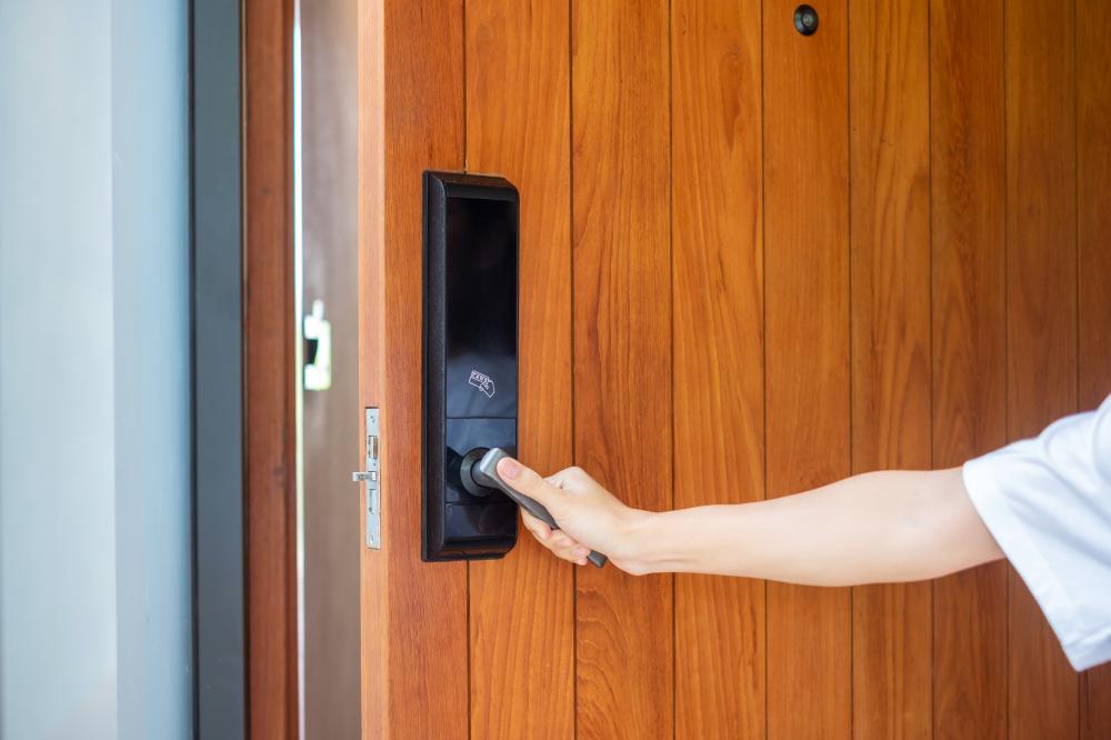 How Smart Door Locks Enhance Security