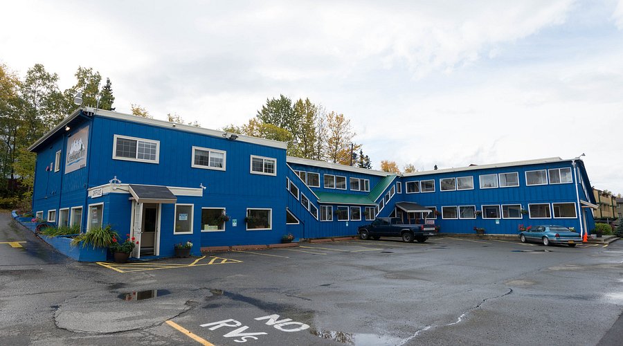 Creekwood Inn and RV Park