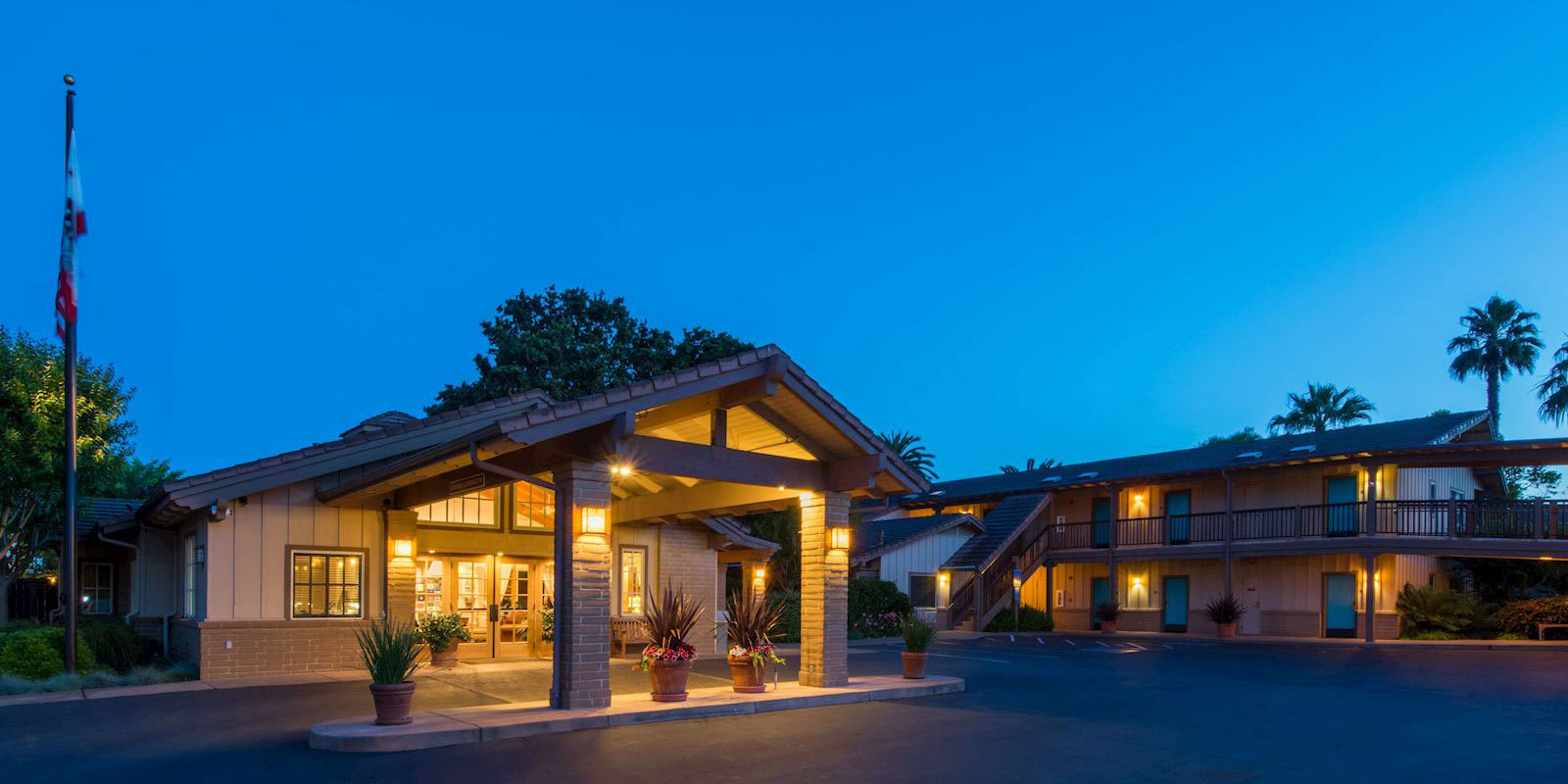 ELPeueblo Inn hero