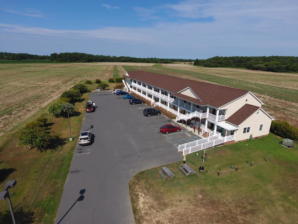 Shore Stay Suites hero