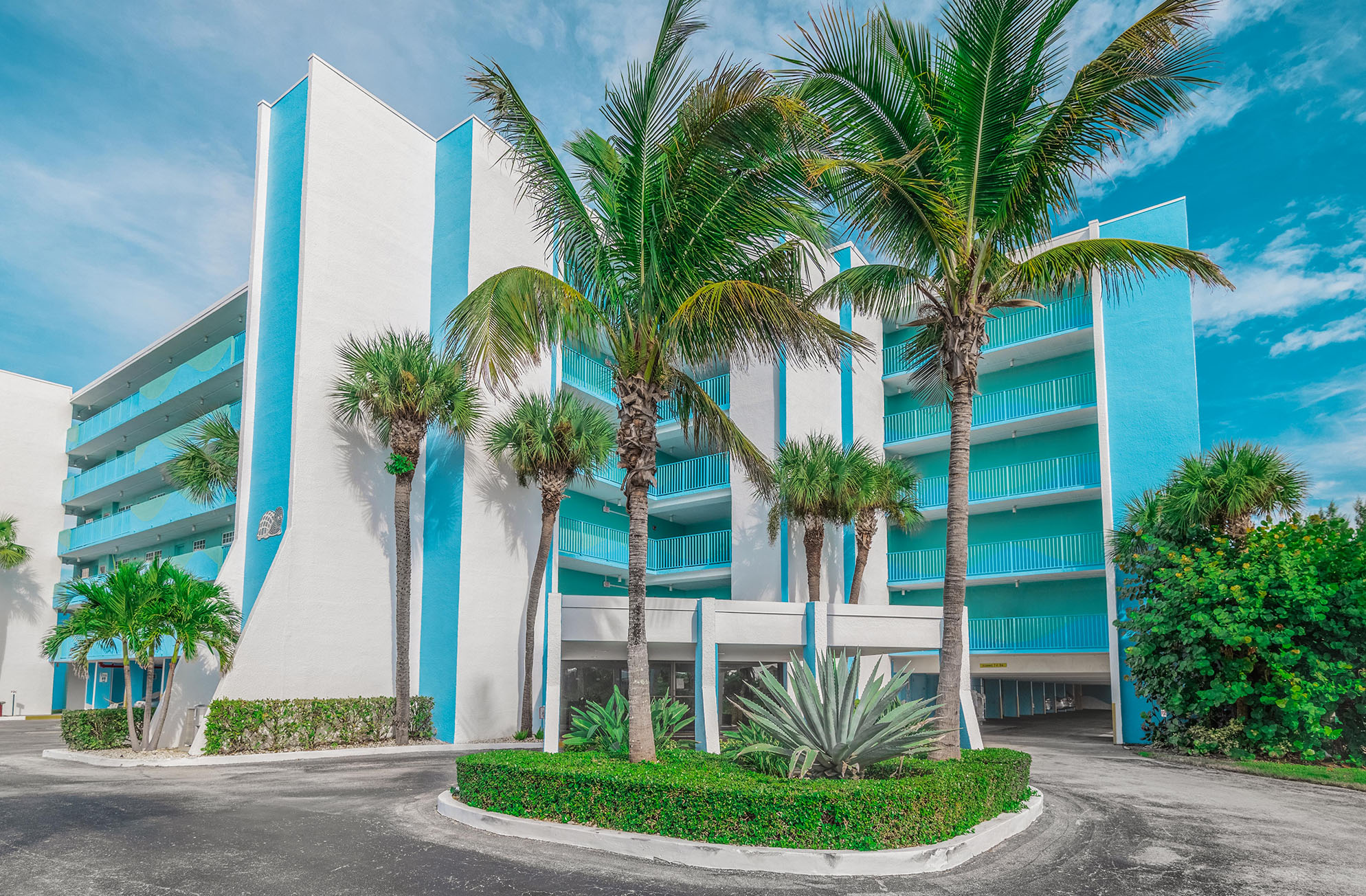 Turtle Reef Condos hero