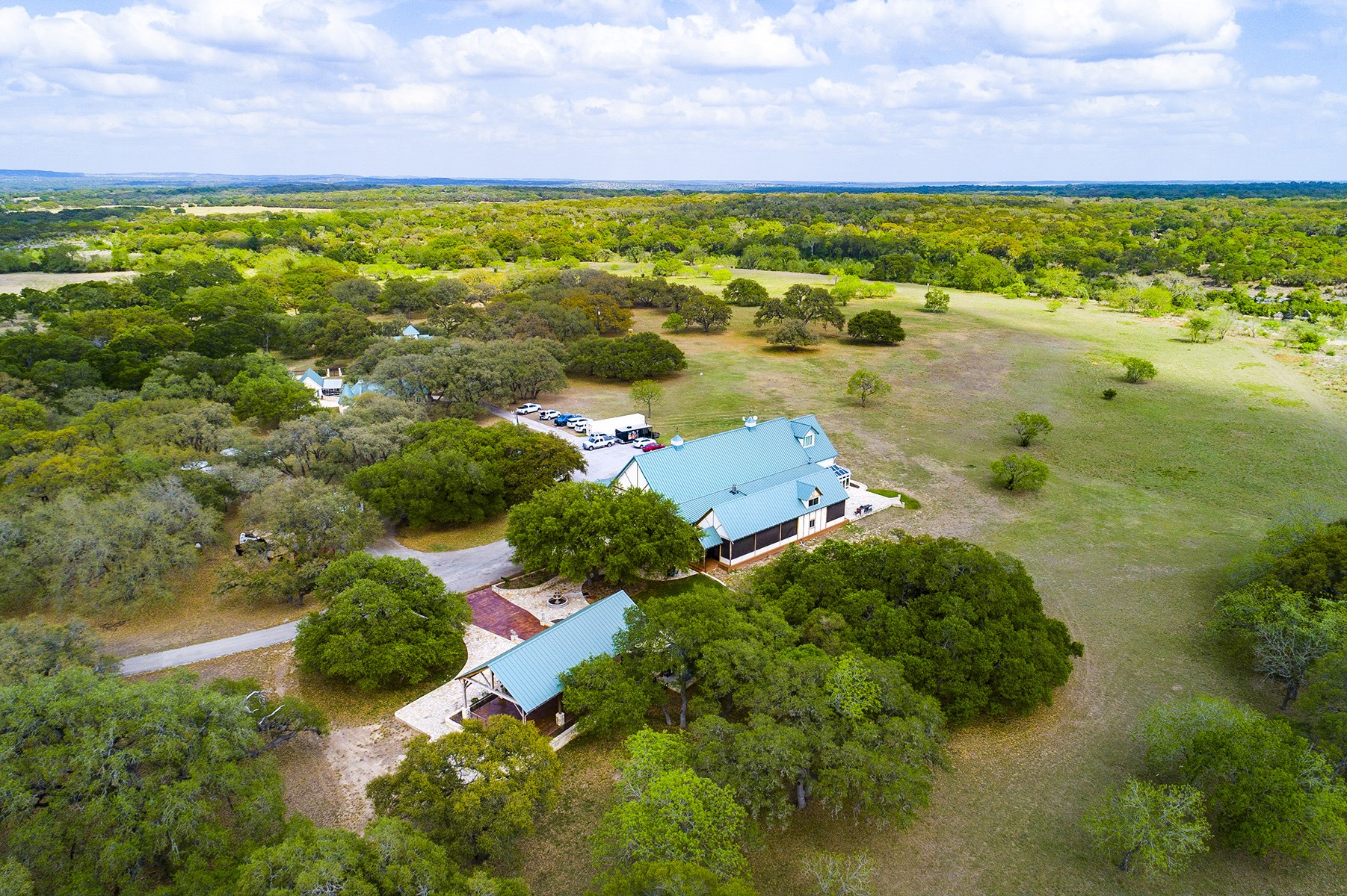 White River Ranch Hotel hero