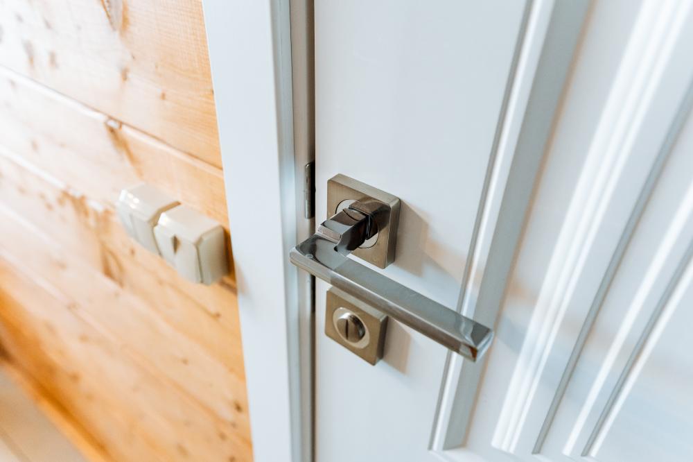 Why Invest in Smart Locks for Airbnb