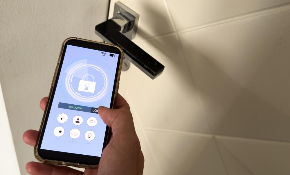 Understanding the Benefits of Keyless Smart Locks